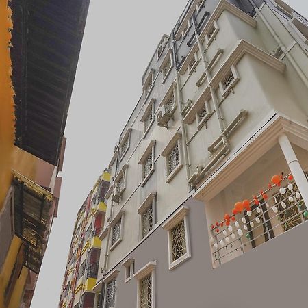 Hotel O Trisha Guest House Dam Dam Екстер'єр фото